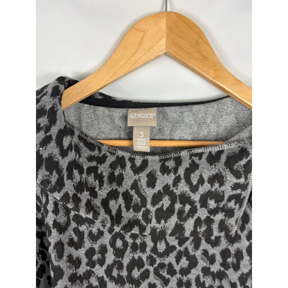 Chicos Animal Print Zip Neck 3/4 Sleeve Top Size 3 / XL - Picture 3 of 4